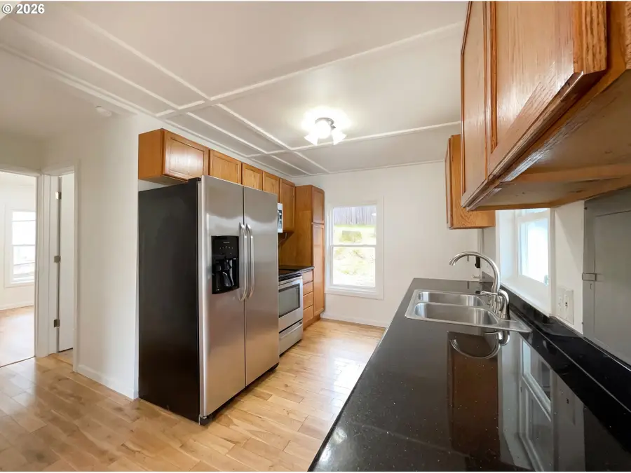 9900 SE Linwood Ave, Milwaukie, OR 97222 - #2