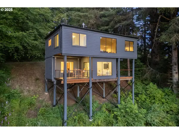 117 Young Dr, Otis, OR 97368