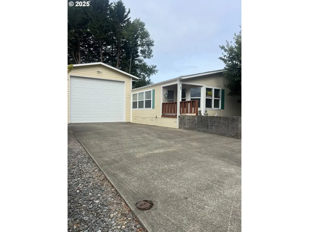 100 River Bend Rd #1, Reedsport, OR 97467 - Image #1