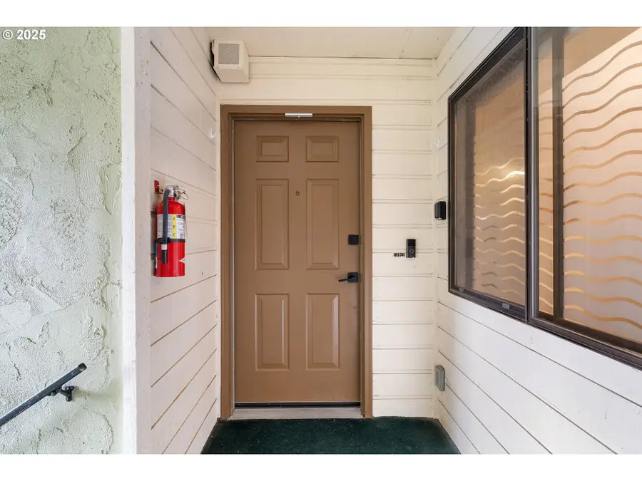 15928 NE Fremont St, Portland, OR 97230 - Image #2