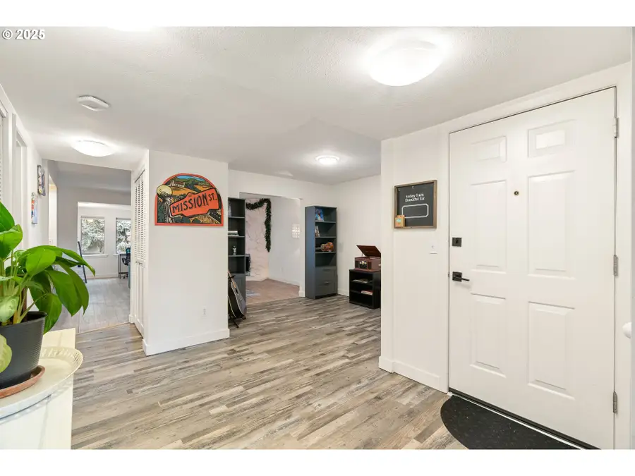 15928 NE Fremont St, Portland, OR 97230 - Image #3