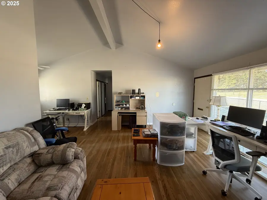 2975 Colorado Ave, North Bend, OR 97459 - Image #3