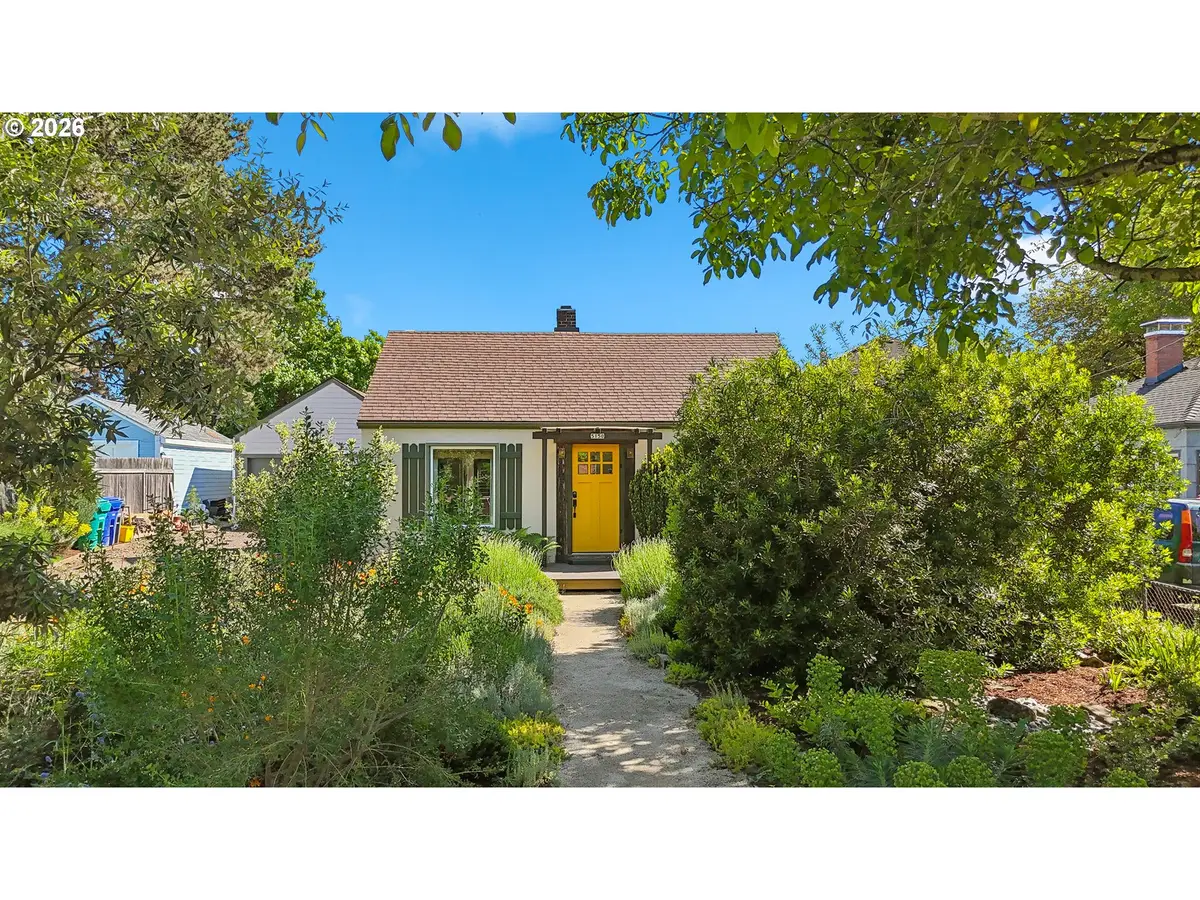 5150 NE Simpson St, Portland, OR 97218 - #1