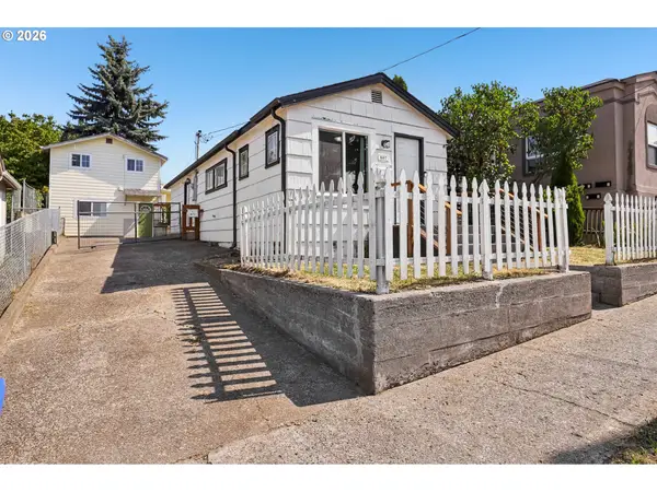 807 Columbia St, Kelso, WA 98626
