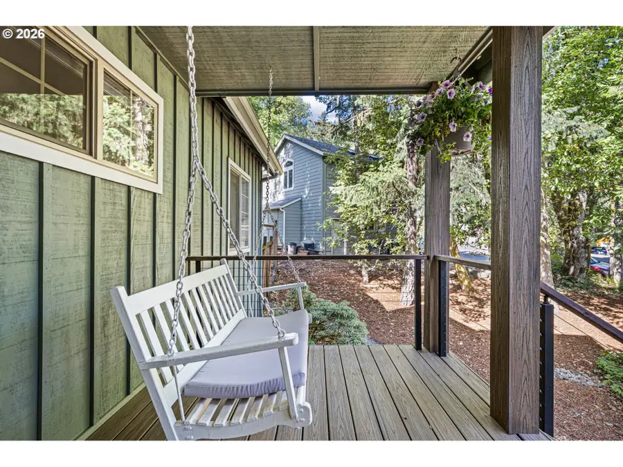 75 Marlboro Ln, Eugene, OR 97405 - #3