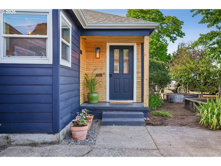 4915 NE 78th Ave, Portland, OR 97218 - #3