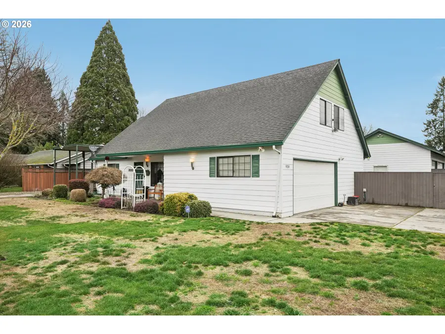 920 N Aspen Ct, Canby, OR 97013 - #2