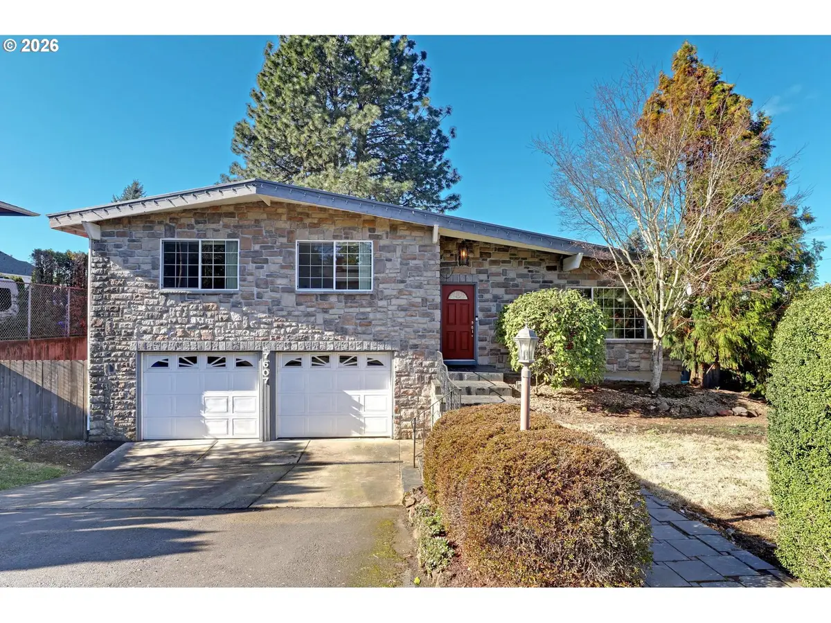 7607 SE 112th Ave, Portland, OR 97266 - #1