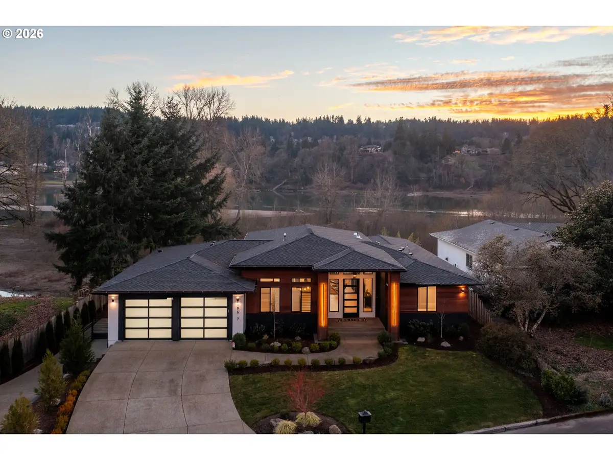 19697 SE Cottonwood St, Milwaukie, OR 97267 - Image #1