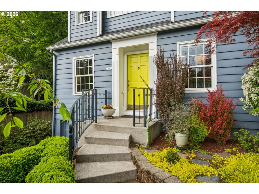 2625 SW Brae Mar Ct, Portland, OR 97201 - #2