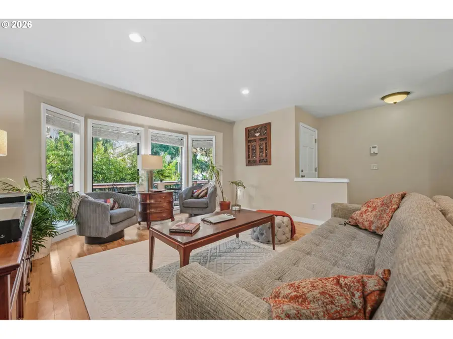 3951 SW Canby St, Portland, OR 97219 - #3
