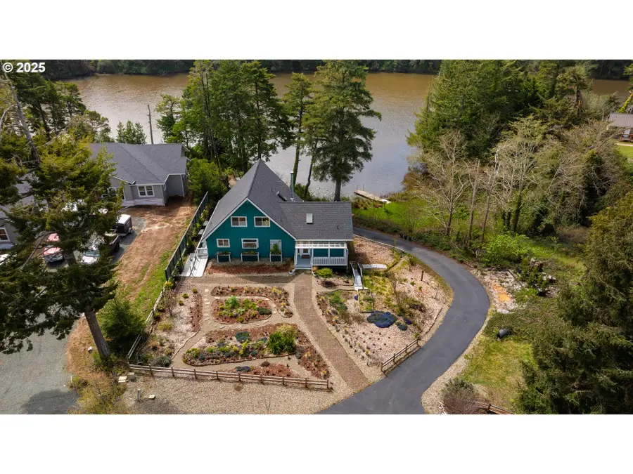 53461 Safe Rd, Bandon, OR 97411 - #2