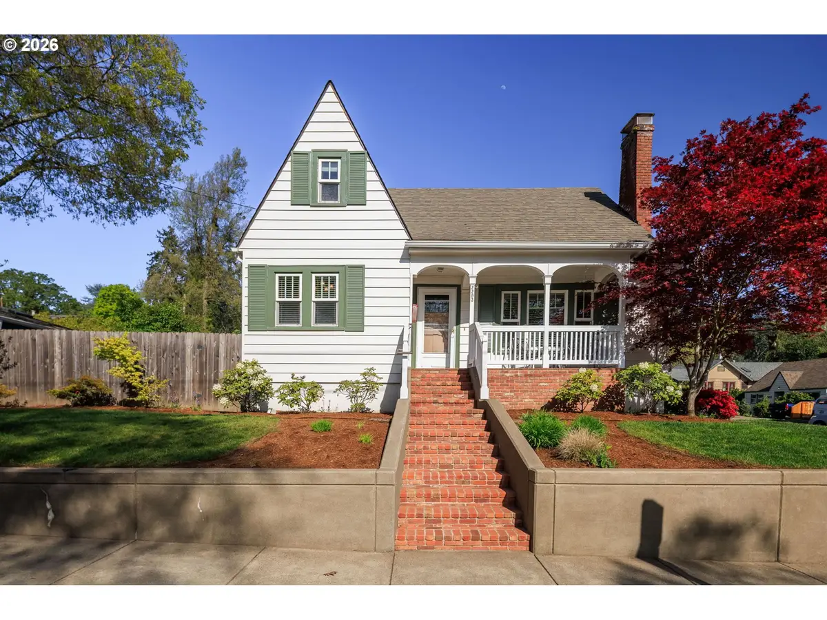 2293 Agate St, Eugene, OR 97403 - #1