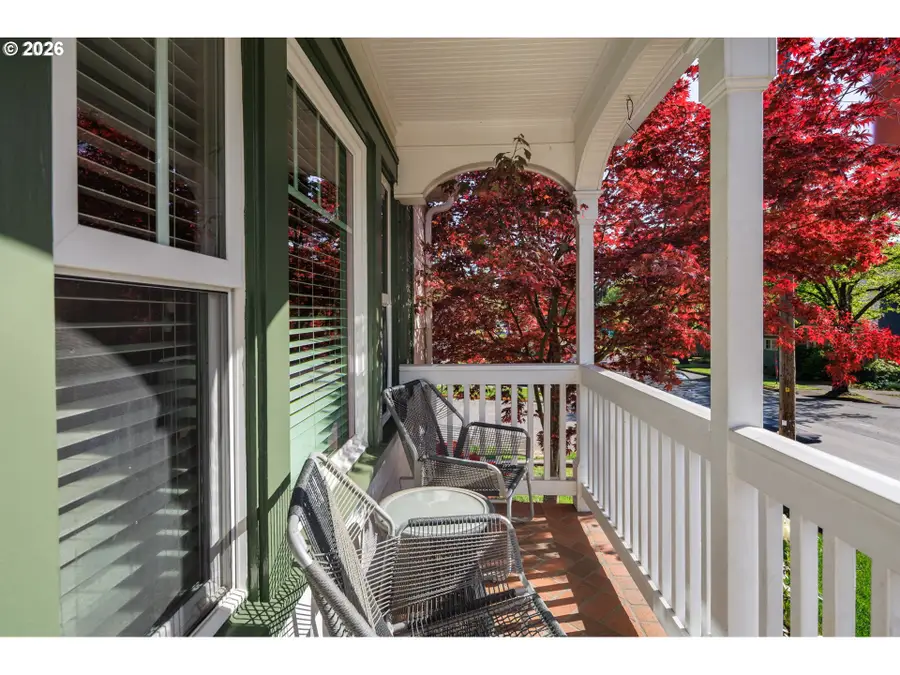 2293 Agate St, Eugene, OR 97403 - #3