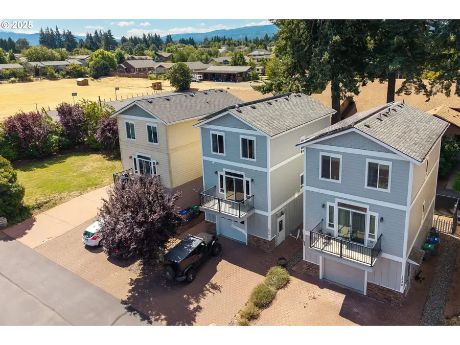 1534 Solar Ln, Hood River, OR 97031 - #2