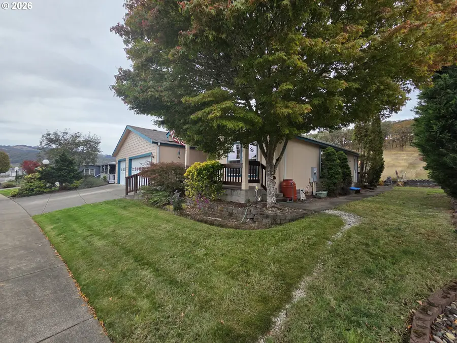 185 Littlebrook Ln, Roseburg, OR 97471 - #3