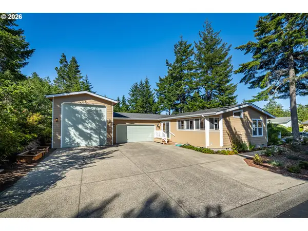882 Western Way, Florence, OR 97439