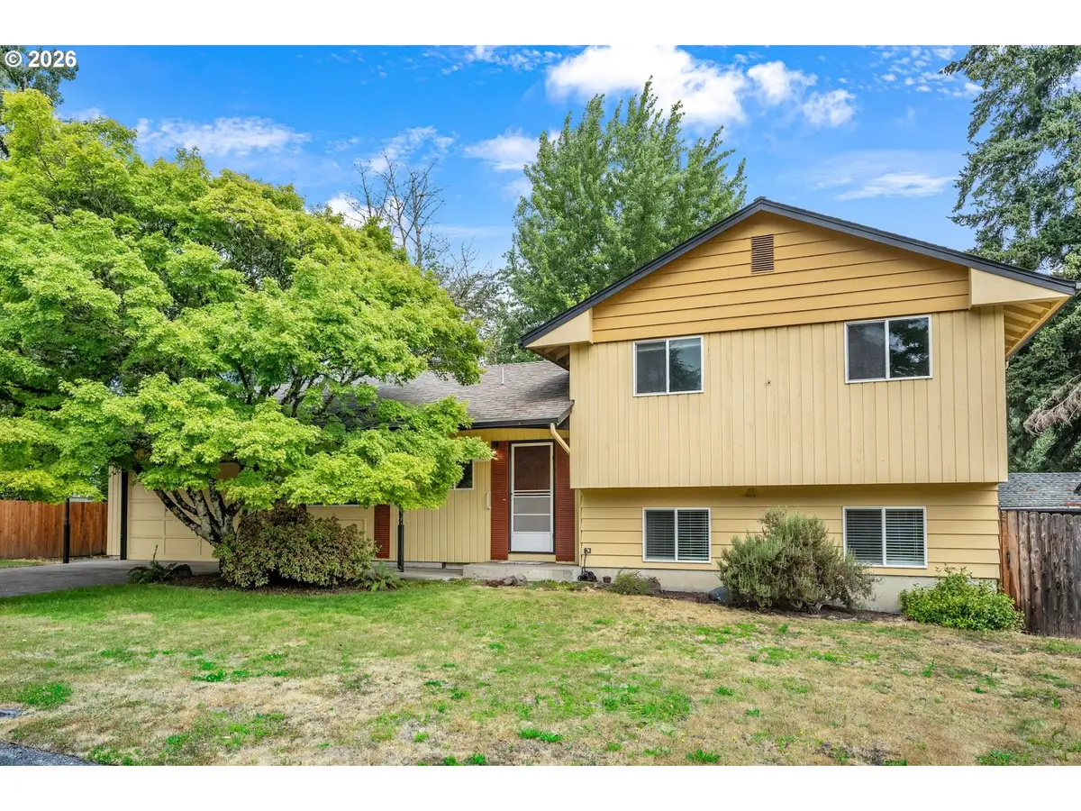 13205 SW Ash Dr, Tigard, OR 97223 - #1