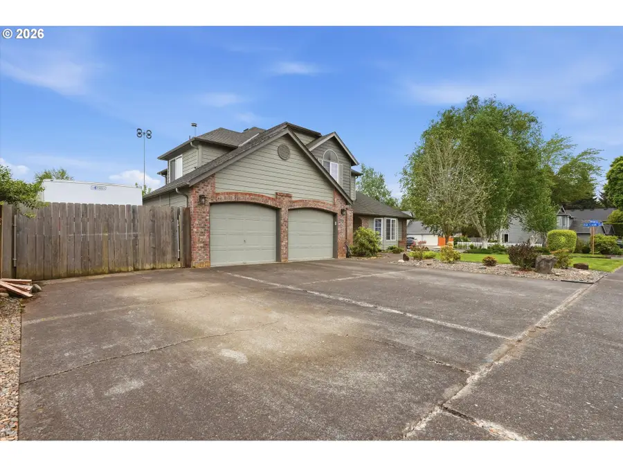 624 Fall Creek Dr N, Keizer, OR 97303 - #3