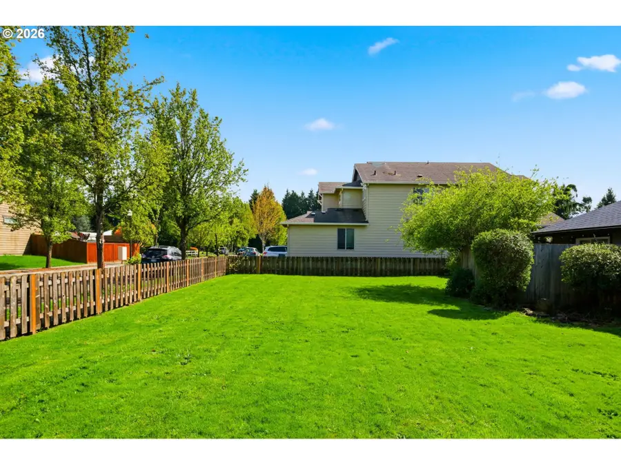 2418 NW 4th Ave, Battle Ground, WA 98604 - #3