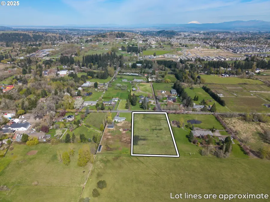 18346 SE Cheldelin Rd, Damascus, OR 97089 - Image #2