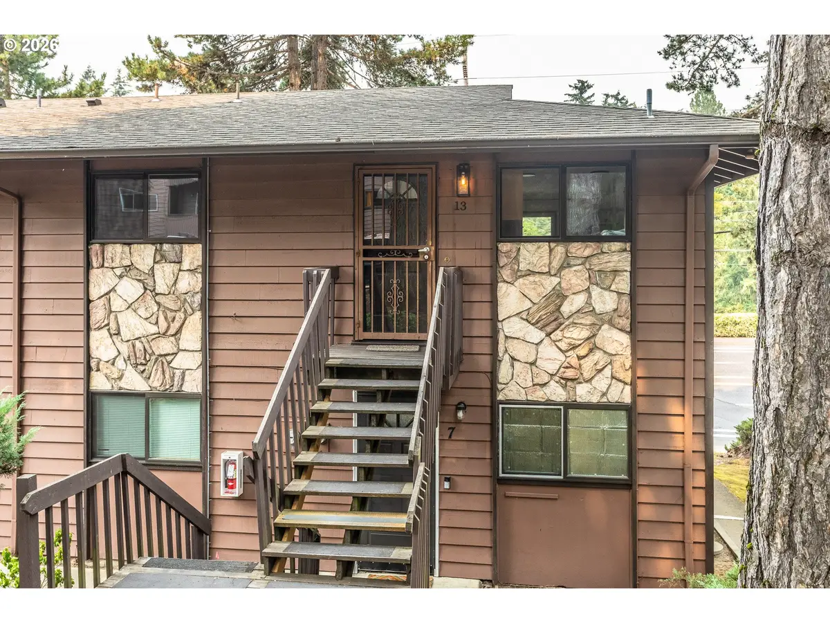 5005 SW Mitchell St #13, Portland, OR 97221 - #1