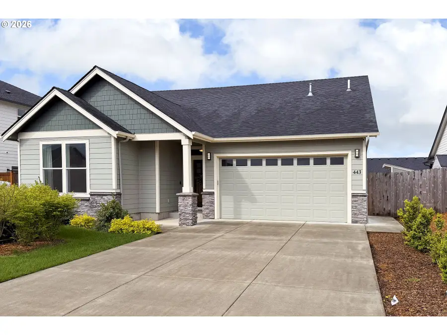 443 NE Pine St, Sublimity, OR 97385 - #2