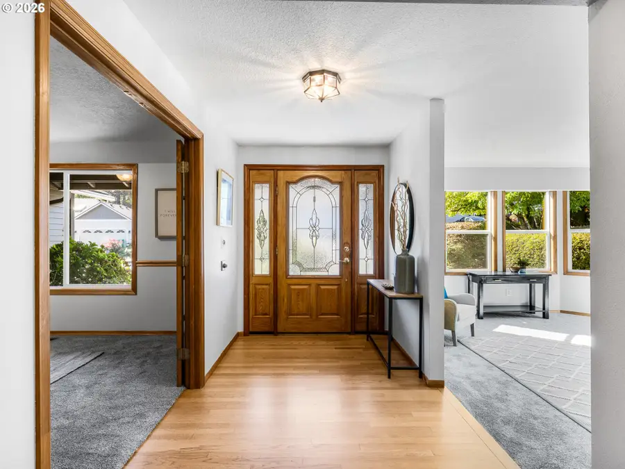 1510 SE Kelly Ave, Gresham, OR 97080 - #2