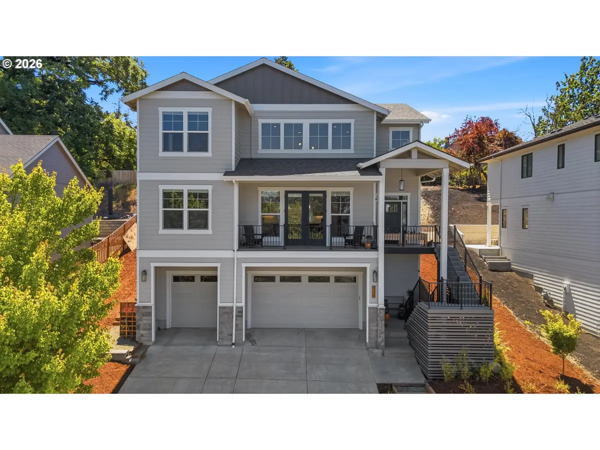 934 NW Baker Crest Ct, McMinnville, OR 97128 - #1