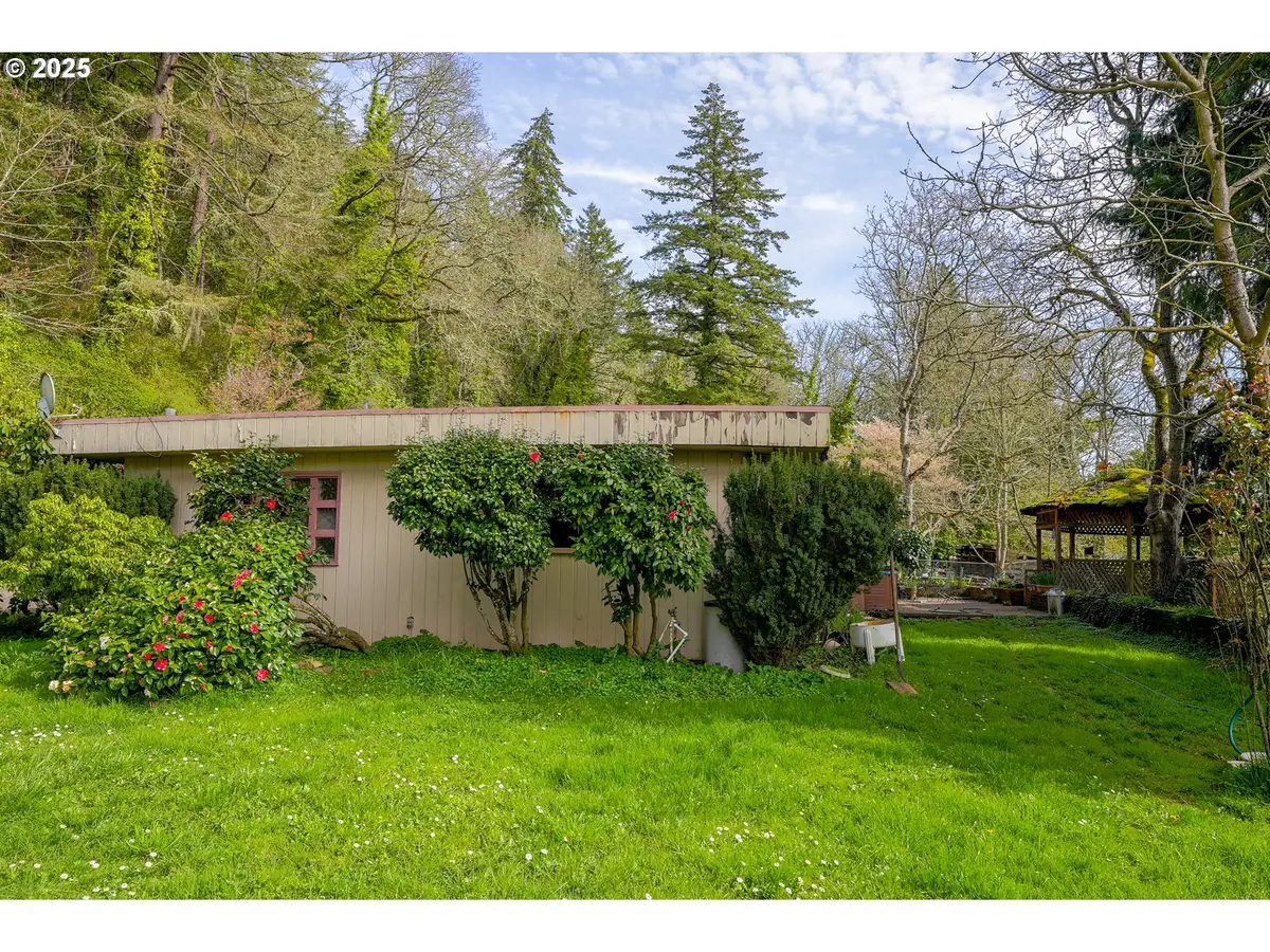 32763 Berlin Rd, Lebanon, OR 97355 - Image #1