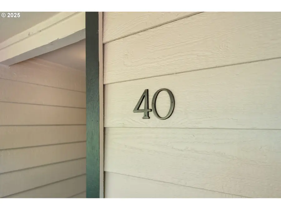 29700 SW Courtside Dr #40, Wilsonville, OR 97070 - Image #3