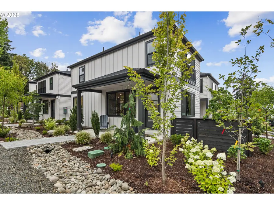 242 G Ave, Lake Oswego, OR 97034 - #3