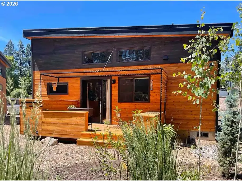 61304 SE Wizard Ln, Bend, OR 97702 - #1