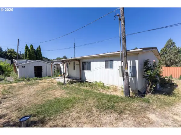 608 Deschutes St, Wasco, OR 97065
