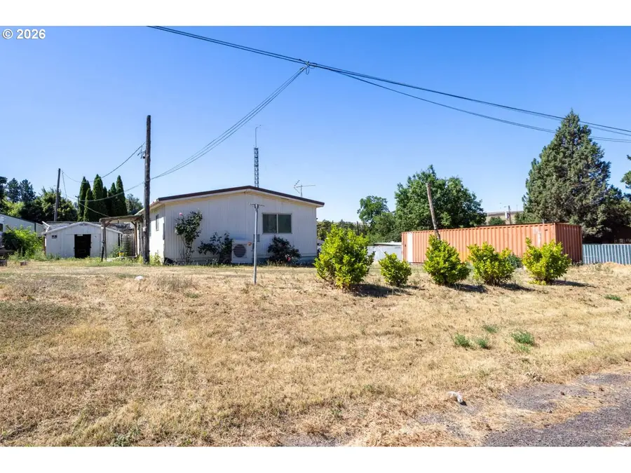 608 Deschutes St, Wasco, OR 97065 - #3