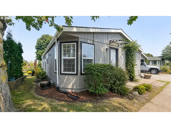 1111 SE 3rd Ave #70, Canby, OR 97013