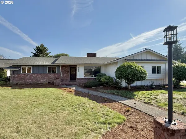 240 NW Baker Creek Rd, McMinnville, OR 97128