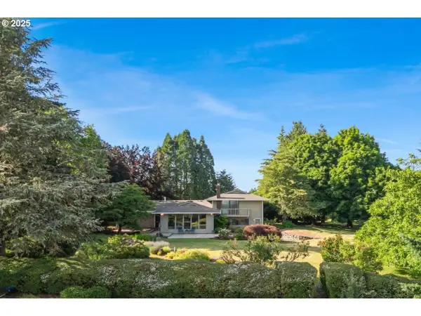 31430 NE Canter Ln, Sherwood, OR 97140