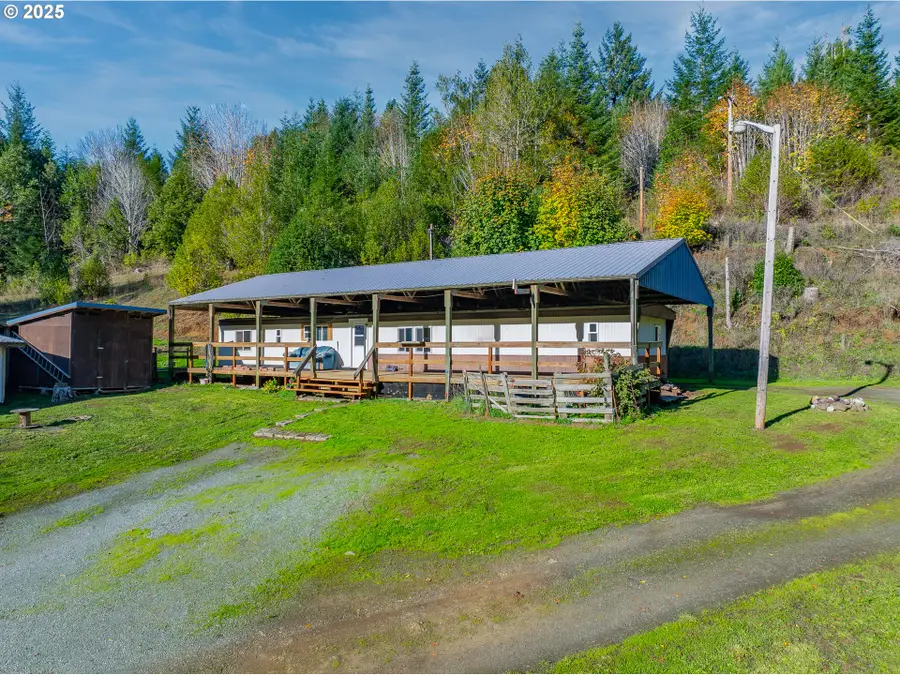 15779 Highway 42, Myrtle Point, OR 97458 - Image #2