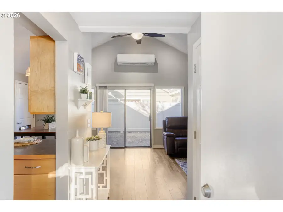 13318 SE Mcgillivray Blvd, Vancouver, WA 98683 - Image #2