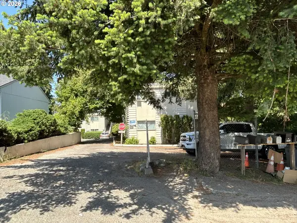 3812 E 14th St, Vancouver, WA 98661