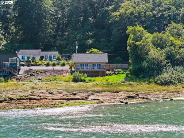 2375 Bayocean Rd, Tillamook, OR 97141