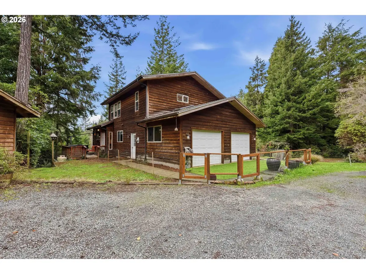 88600 Trout Pond Ln, Bandon, OR 97411 - #1