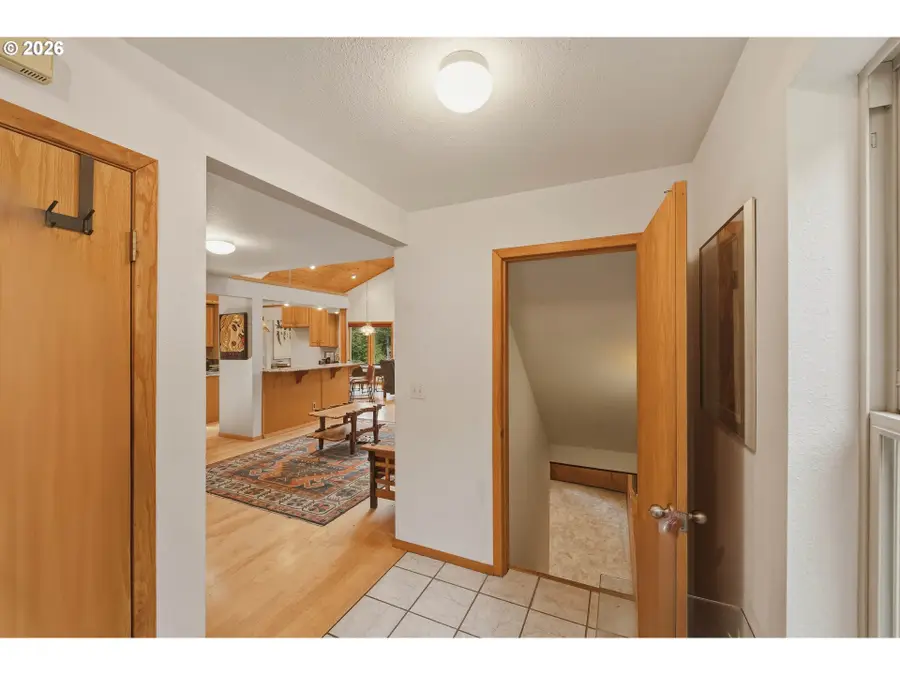 88600 Trout Pond Ln, Bandon, OR 97411 - #3