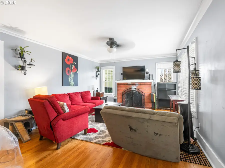 1564 Center St Ne, Salem, OR 97301 - Image #3