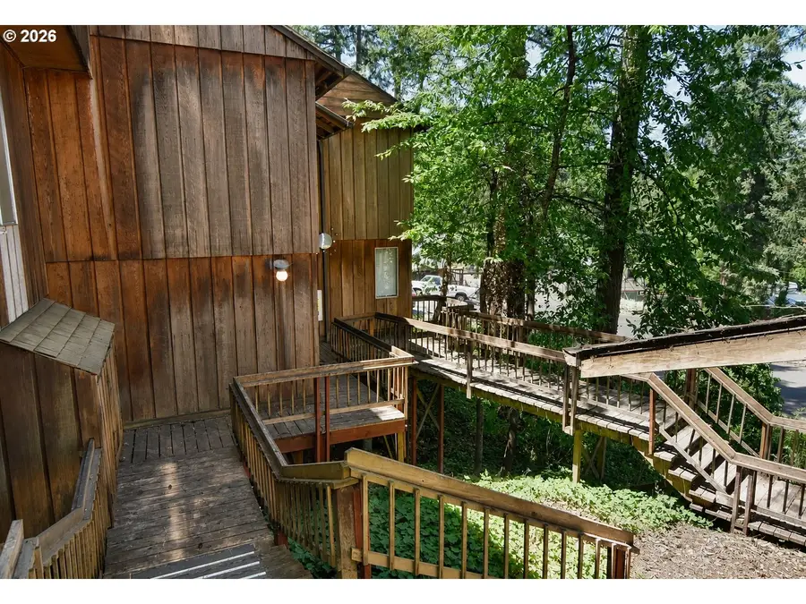 2180 W 24th Ave, Eugene, OR 97405 - #2