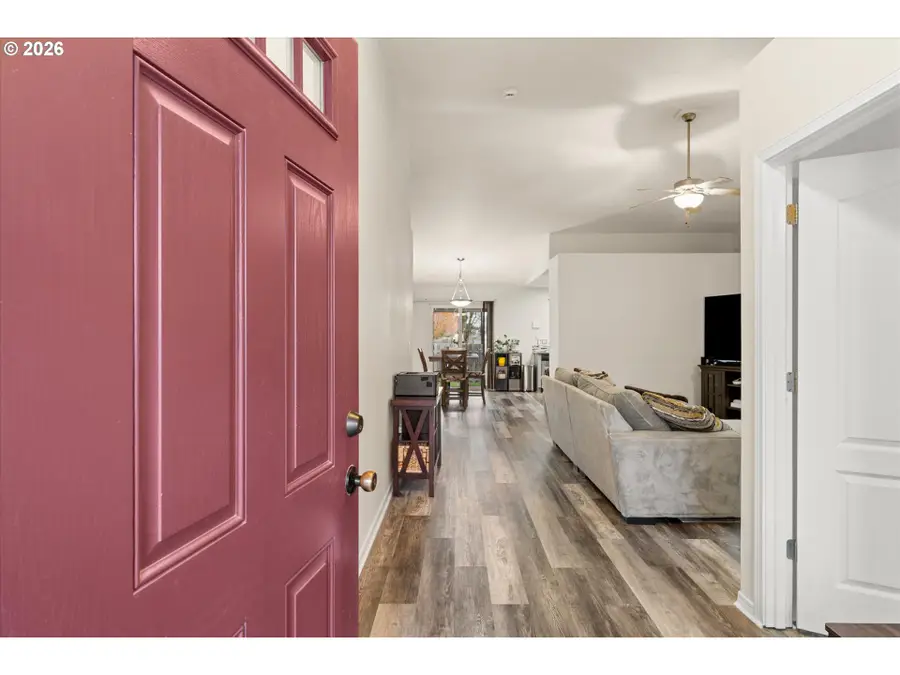 2985 Oxford St, Woodburn, OR 97071 - #3