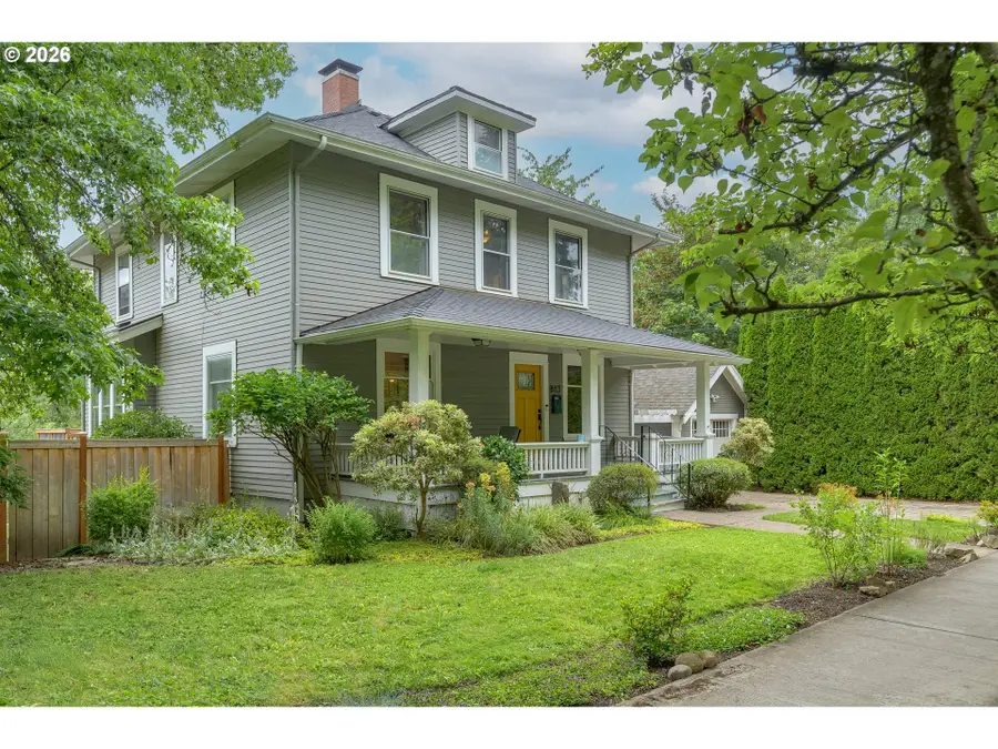 813 SE Davis St, McMinnville, OR 97128 - #2