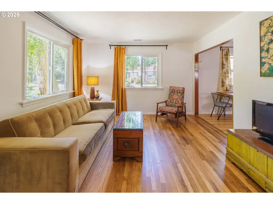 7003 N Wall Ave, Portland, OR 97203 - #3