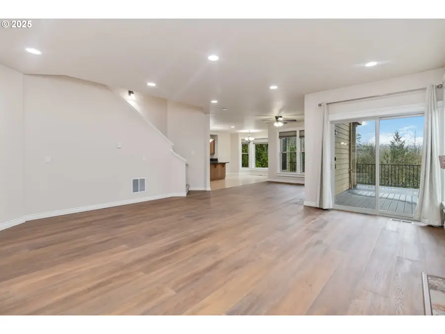 119 Peninsula Dr, Kelso, WA 98626 - #2